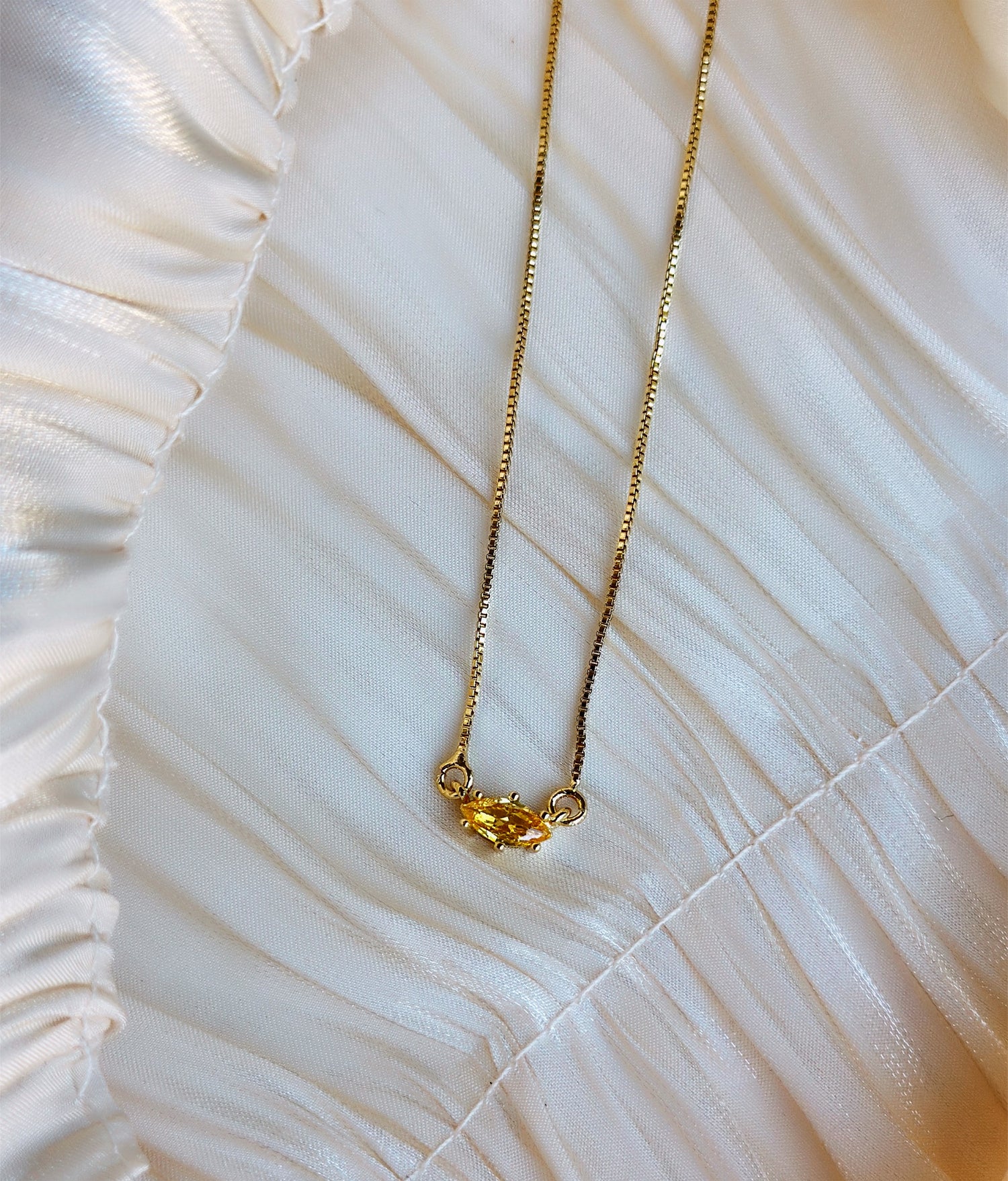 Sol - Necklace (Yellow/Gold)