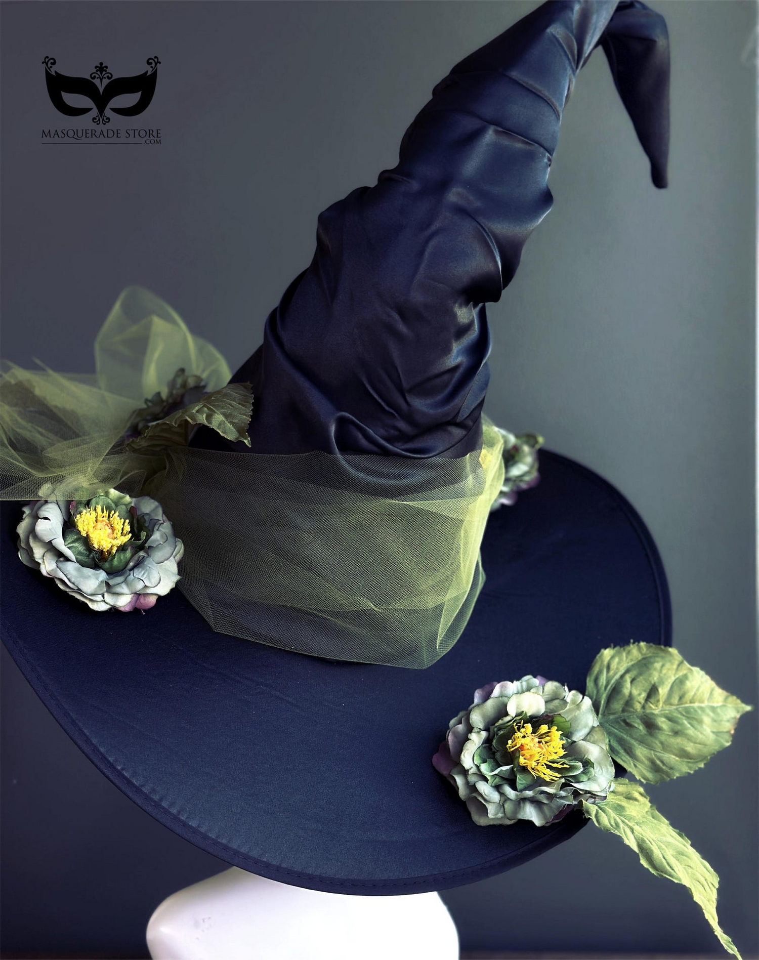 Virelda Bloom - Green Black Witch Hat