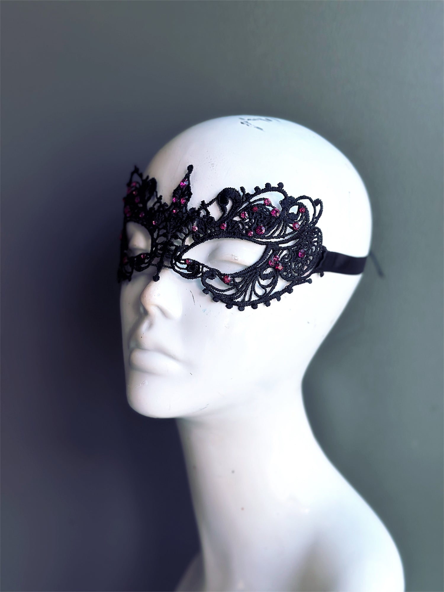 Ana Lace Mask - Black