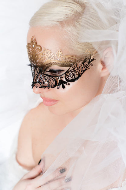 Rhinestone Ombre Mask - Gold/Black