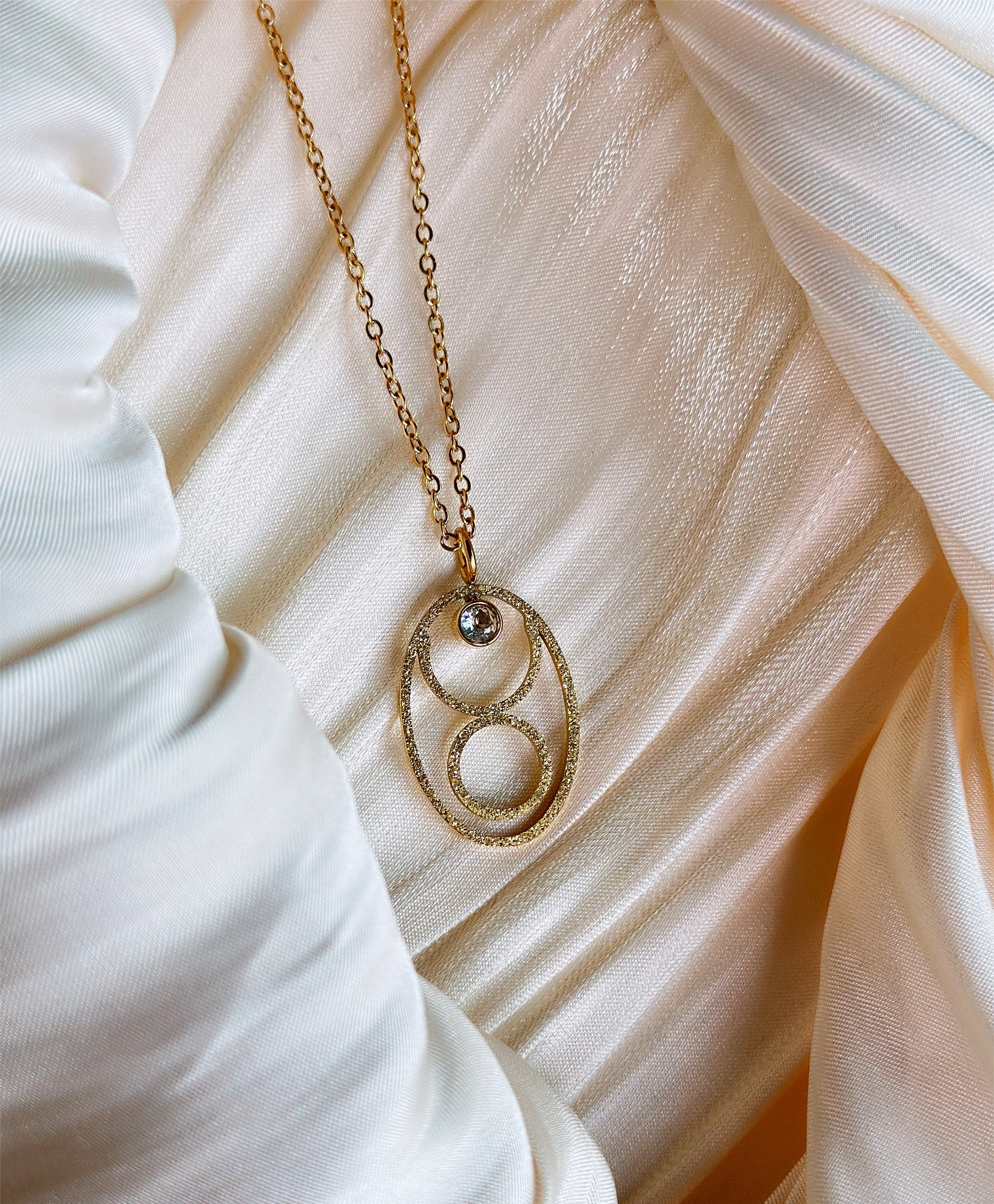 Taurus- Zodiac Necklace (Gold)