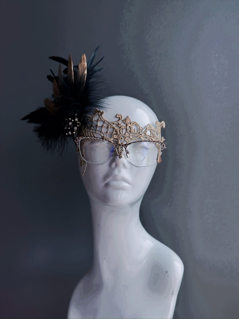 Eyeglass Mask - Golden Enchantress