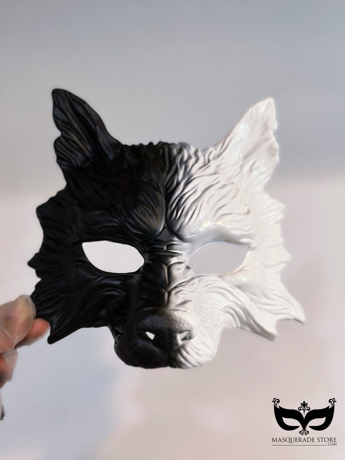 Lunar Fang Wolf Mask