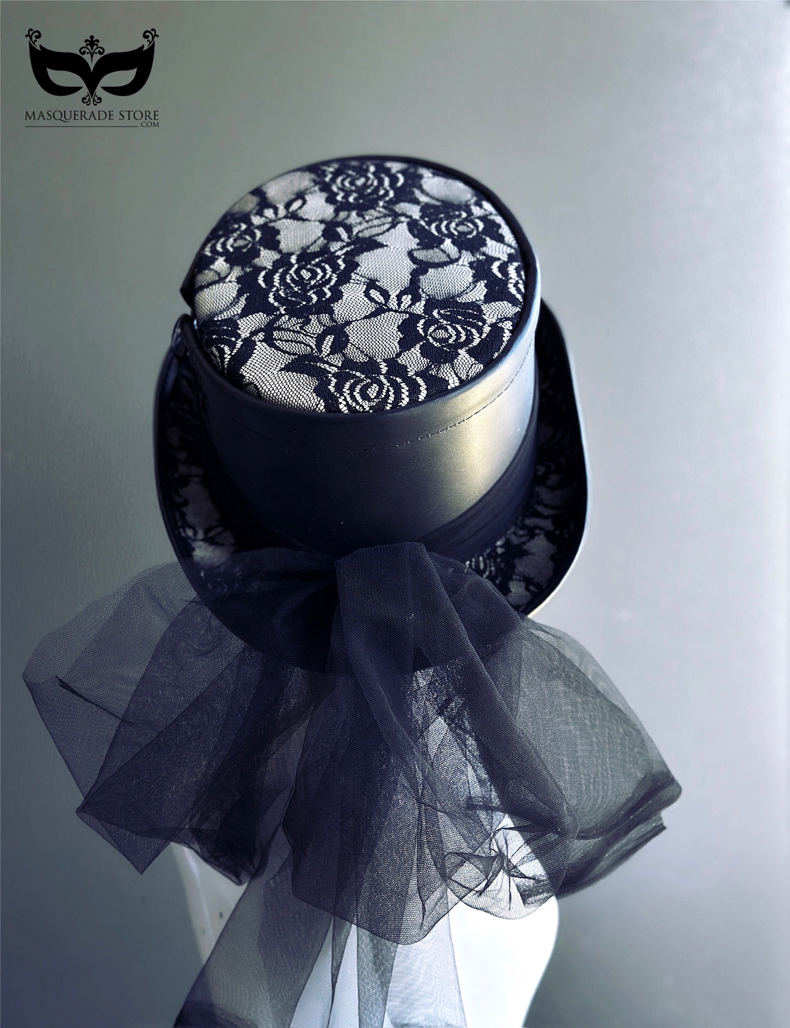 Midnight Duchess – Black Lace Top Hat