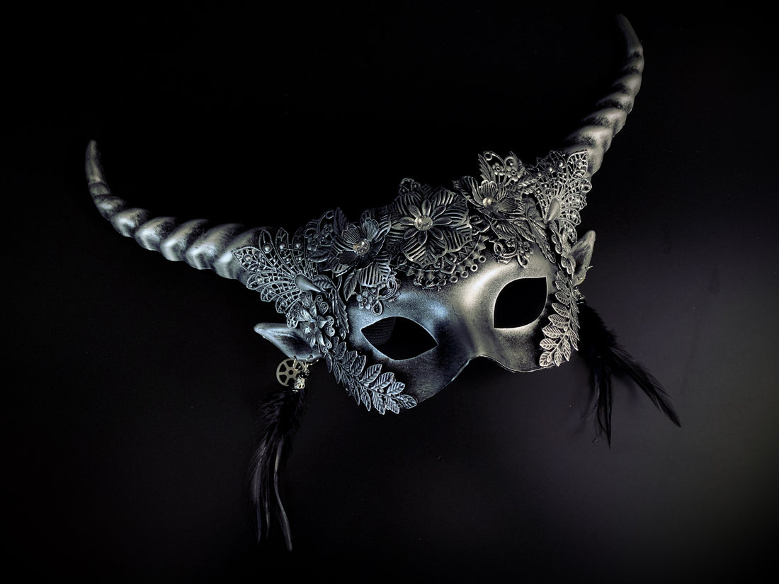Mythical Wolf - Silver