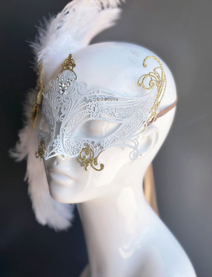 Luxury Feather Mask - White/Gold