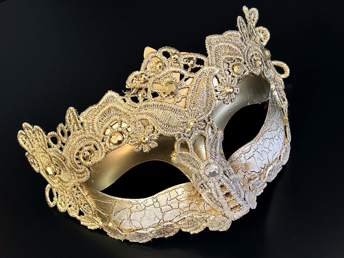 Cracked Brocade Mask - Gold