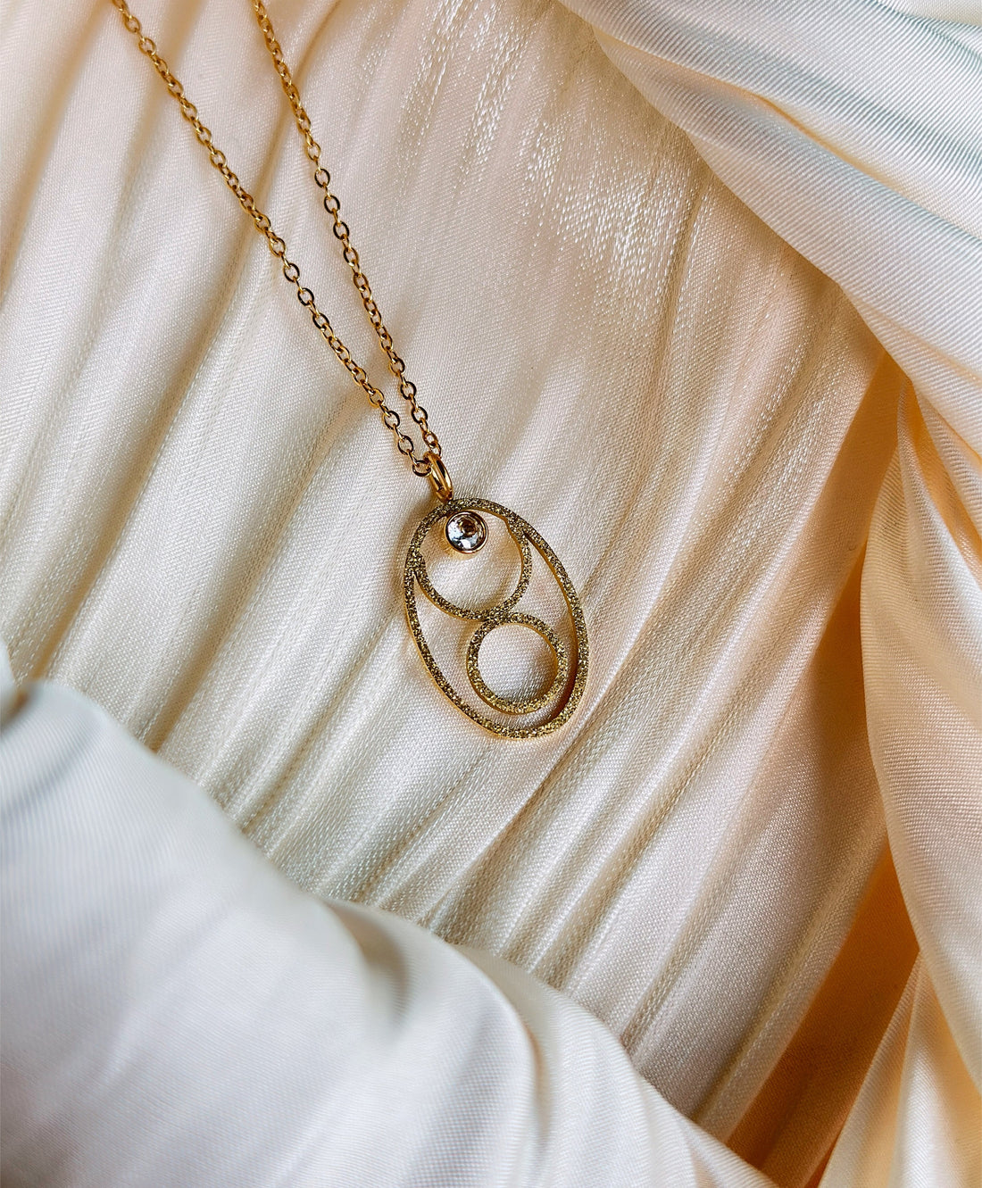Taurus- Zodiac Necklace (Gold)