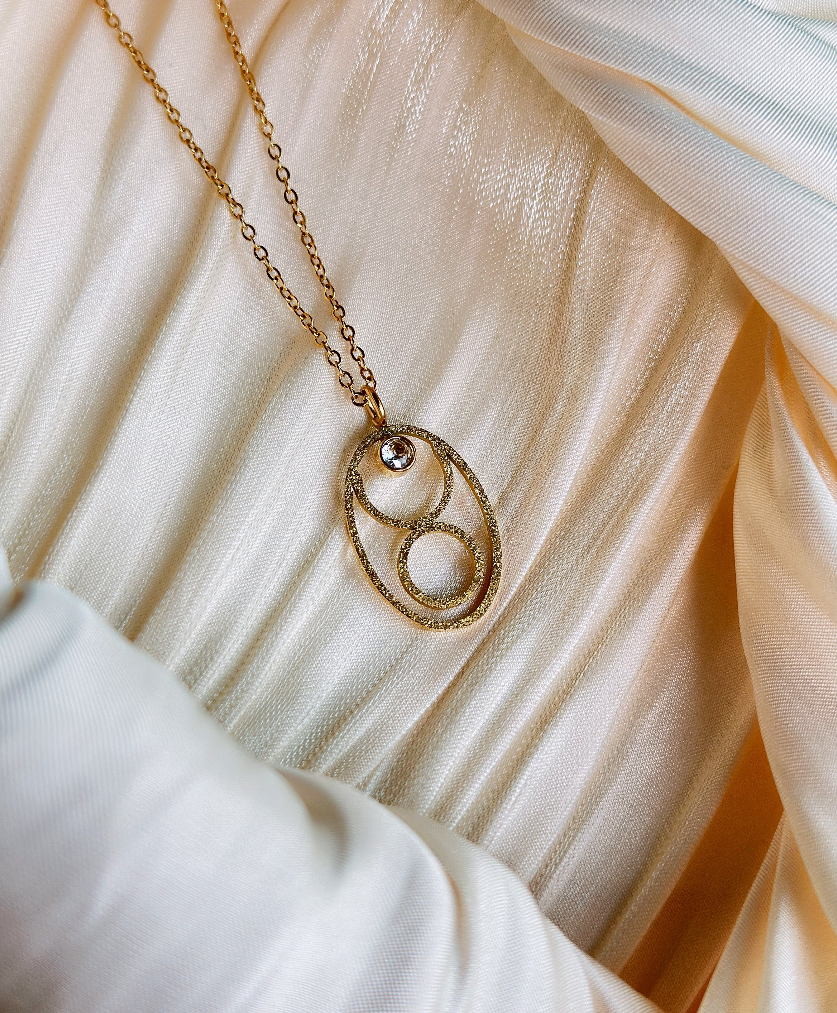 Taurus- Zodiac Necklace (Gold)