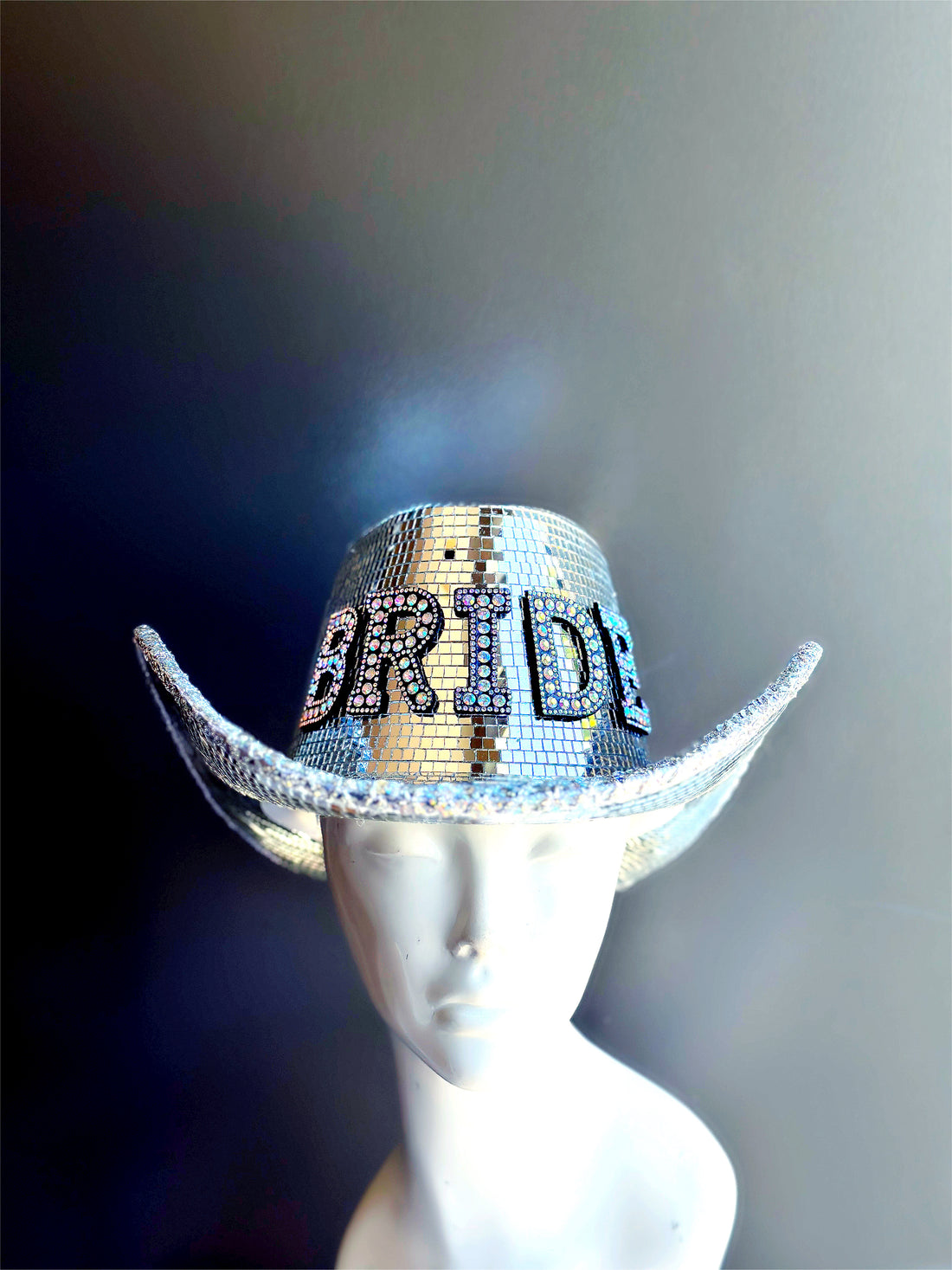 Bride Silver disco cowboy hat decorated with mirror tiles, ideal for raves, concerts, festivals, and costume parties.