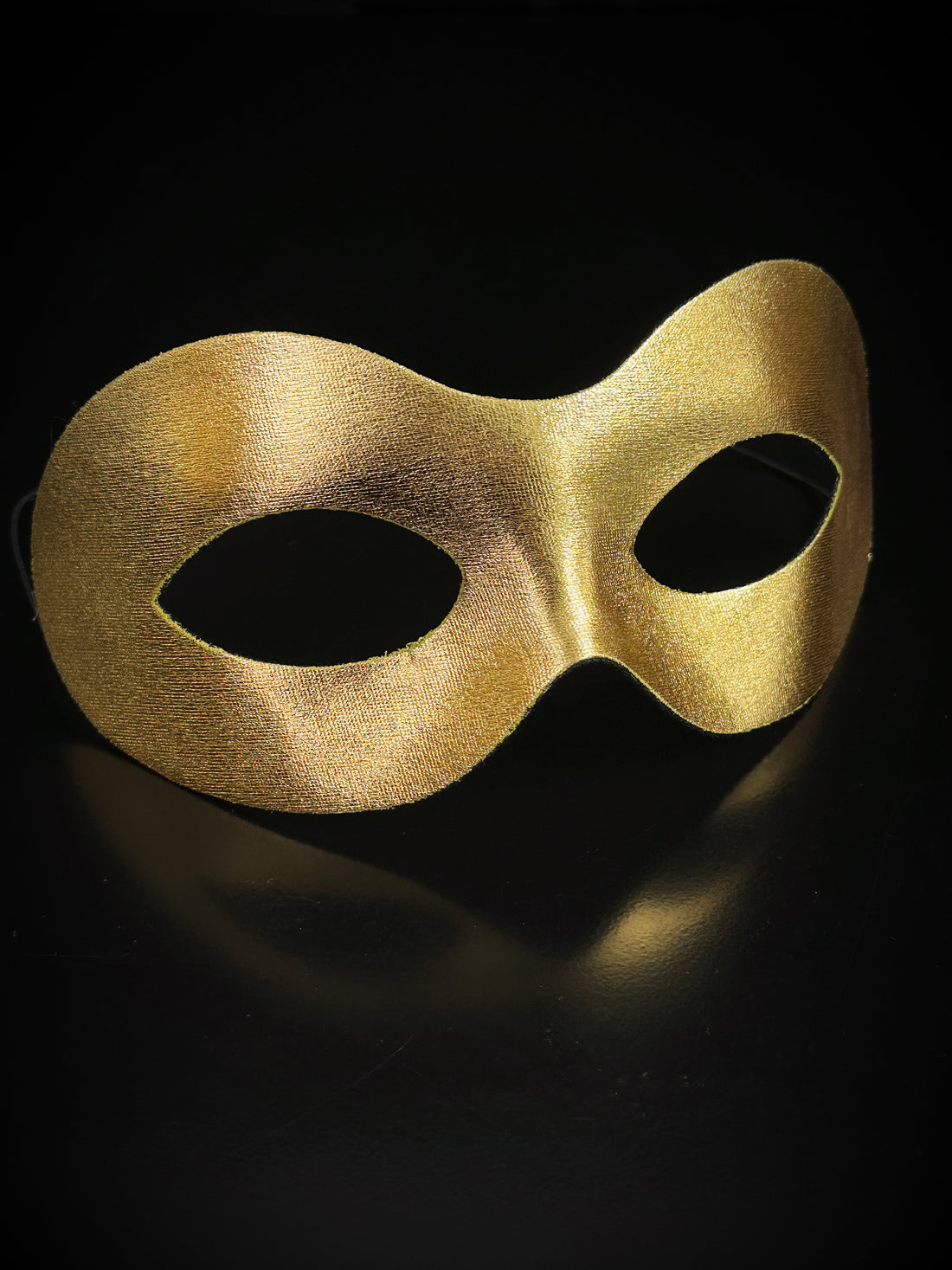 Bulk masquerade mask in gold.