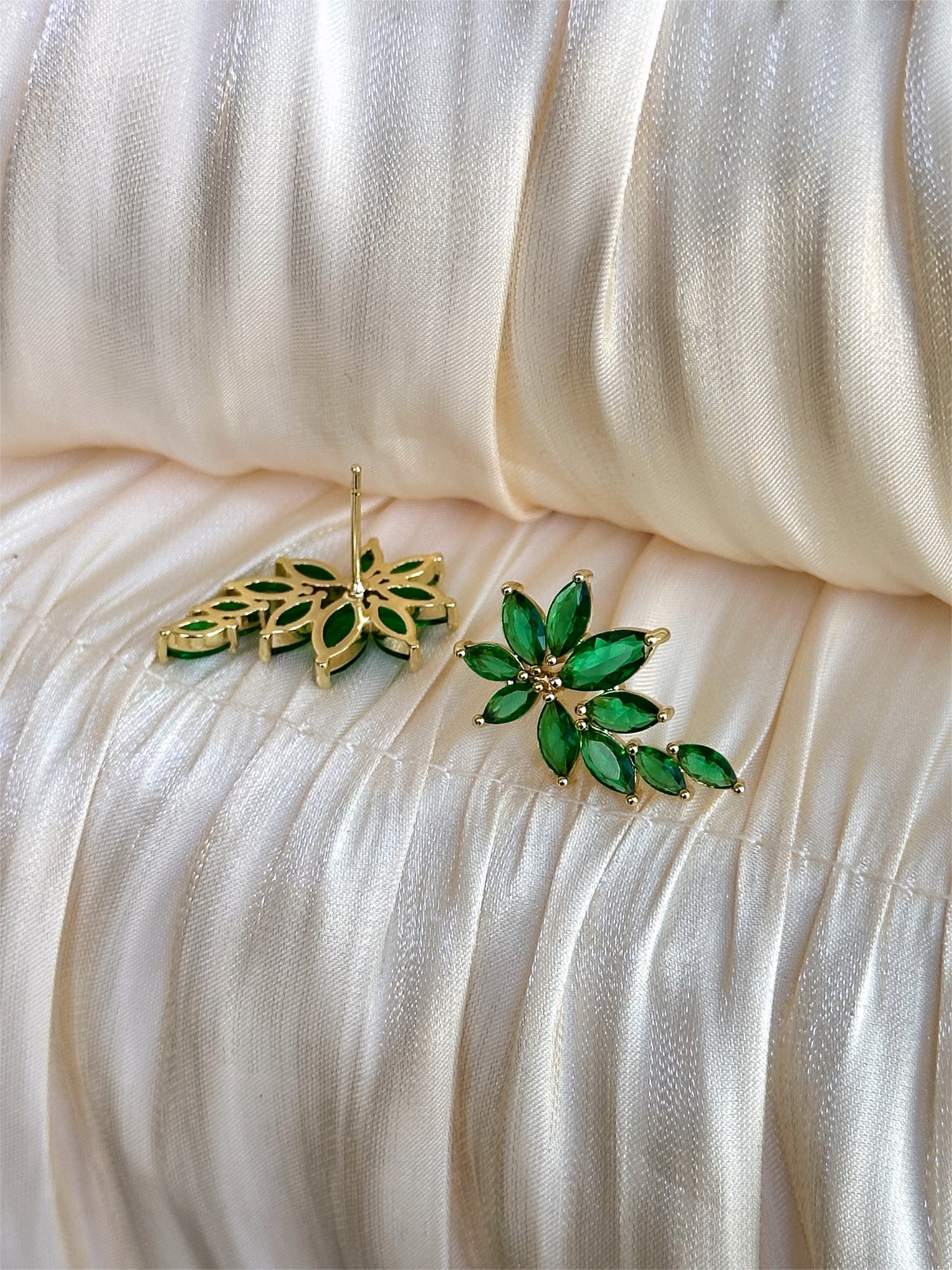 Verde - Earrings - (Emerald/ Gold)