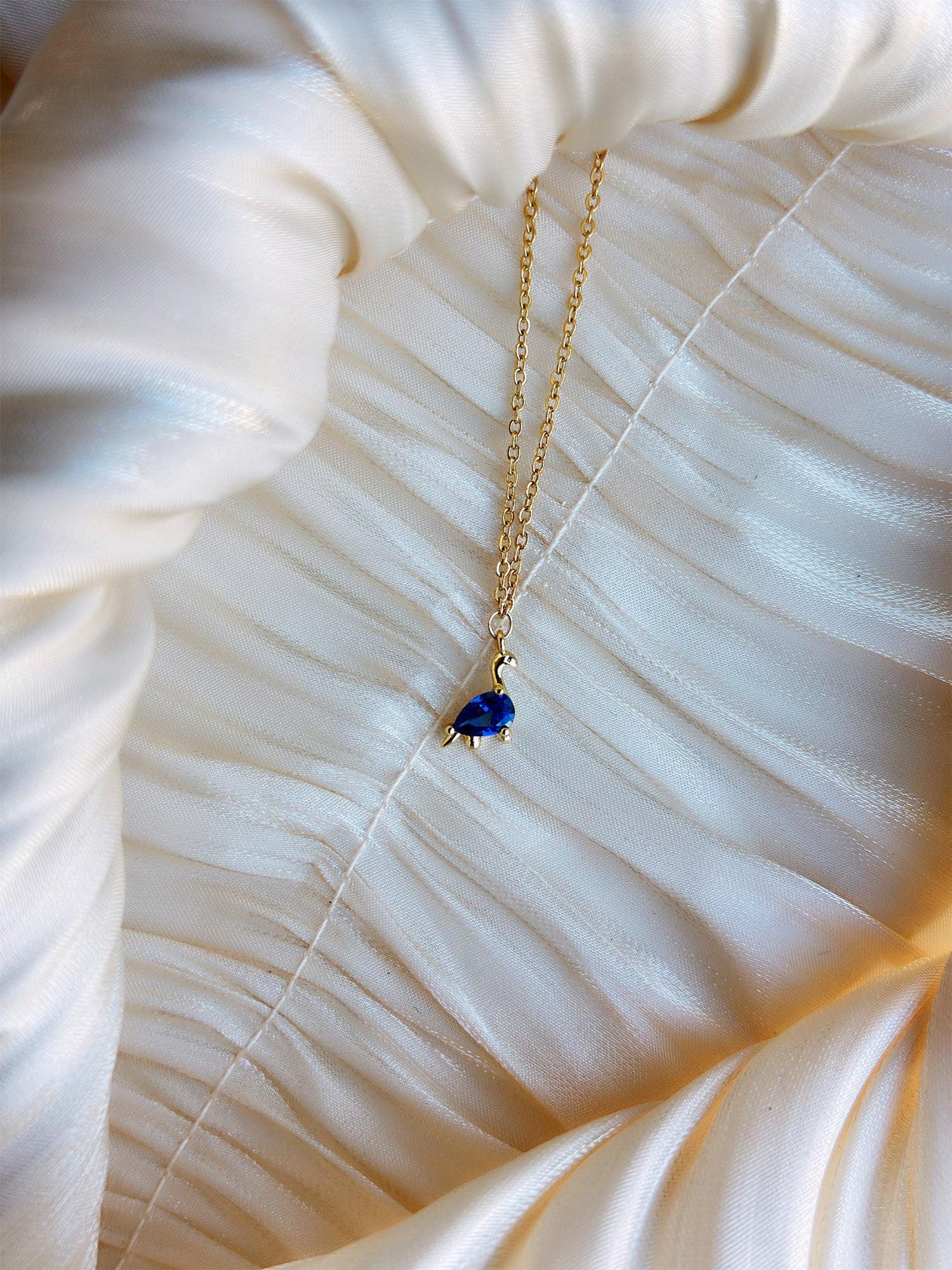 Dino - Necklace (Sapphire)