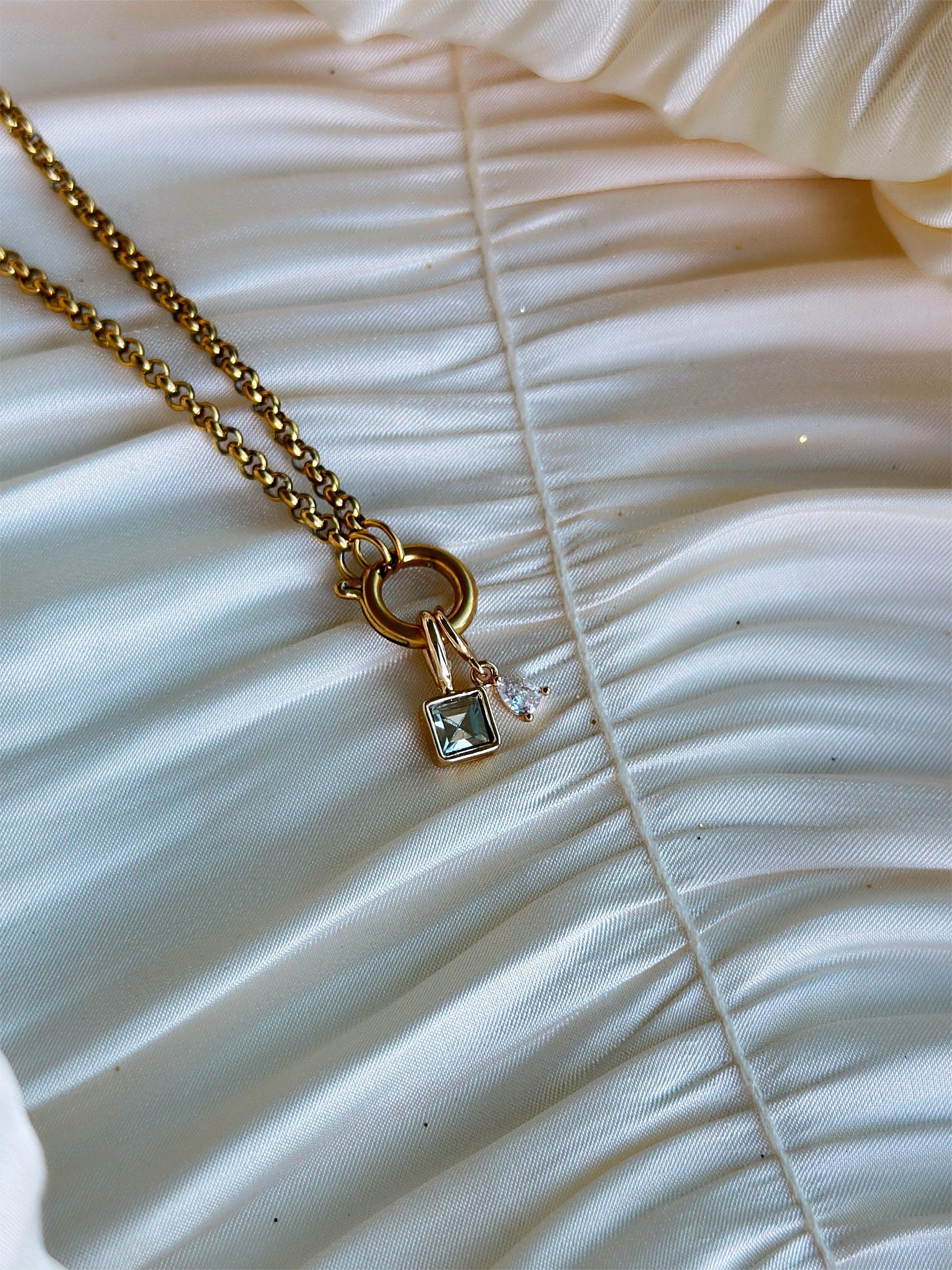 Elara Dual Charm - Necklace (Clear)