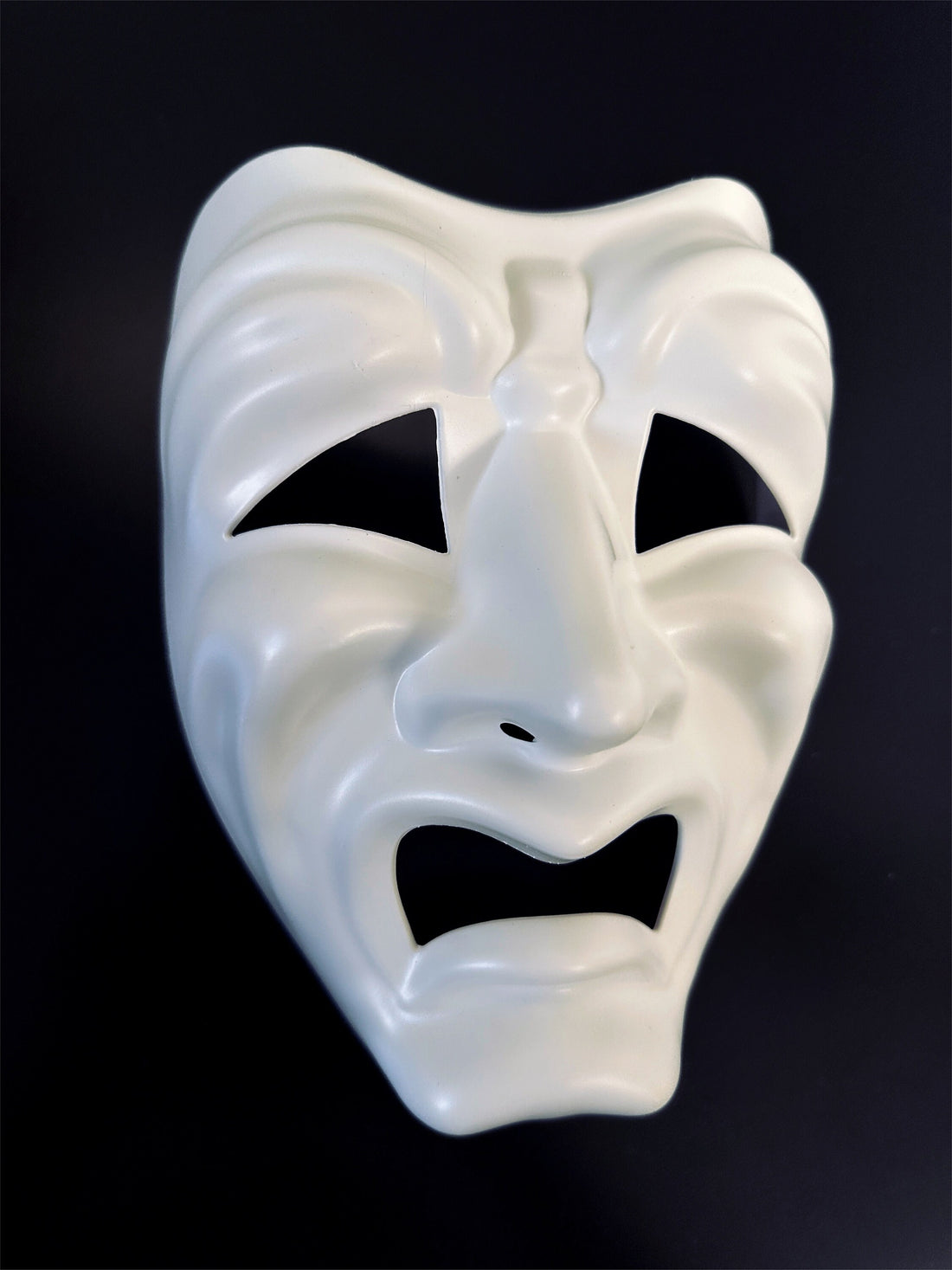 Tragedy Mask - White
