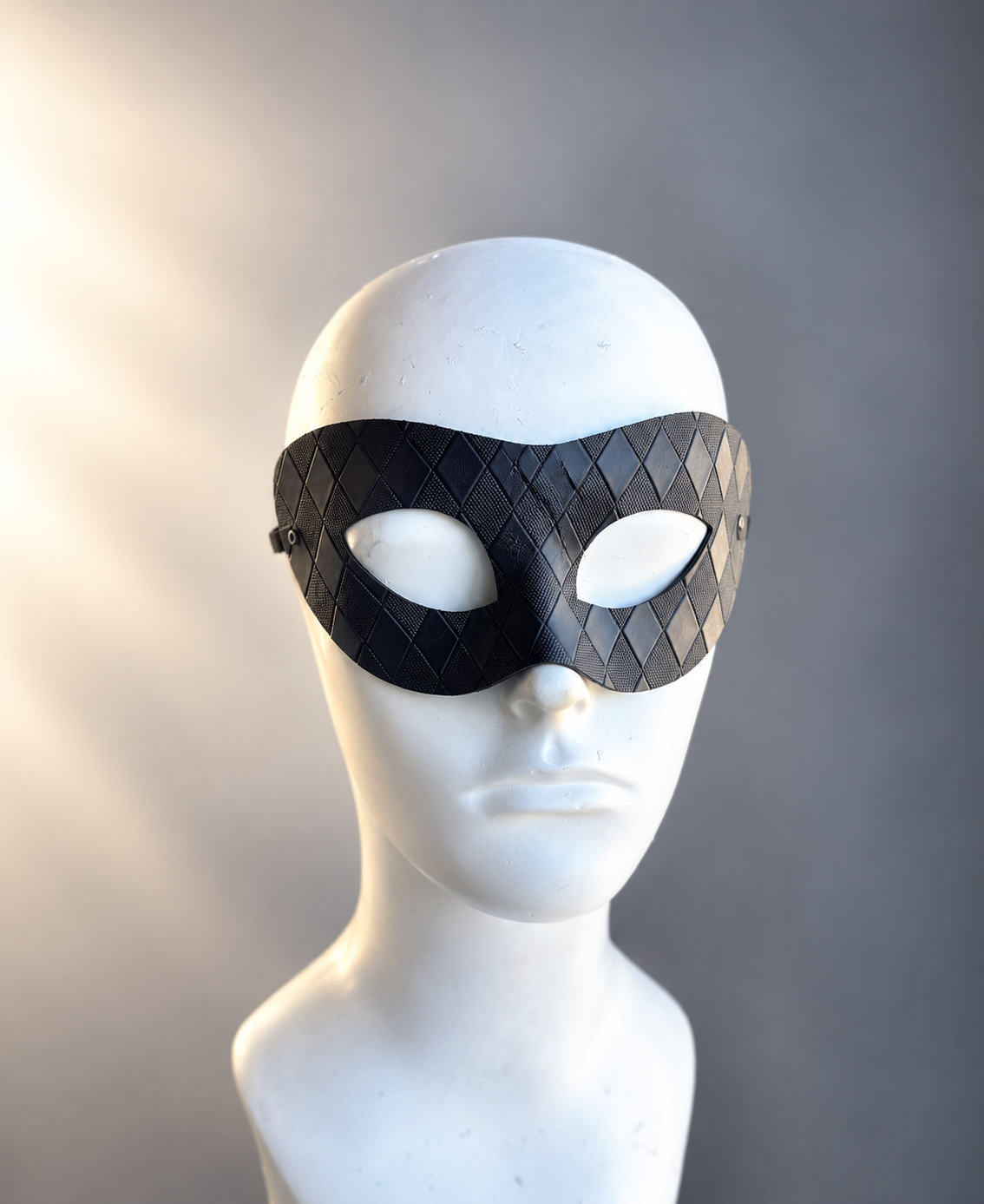 Obsidian Diamond Masquerade Mask