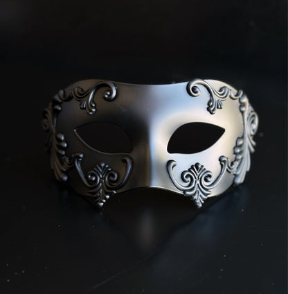 Roman Mask - Black