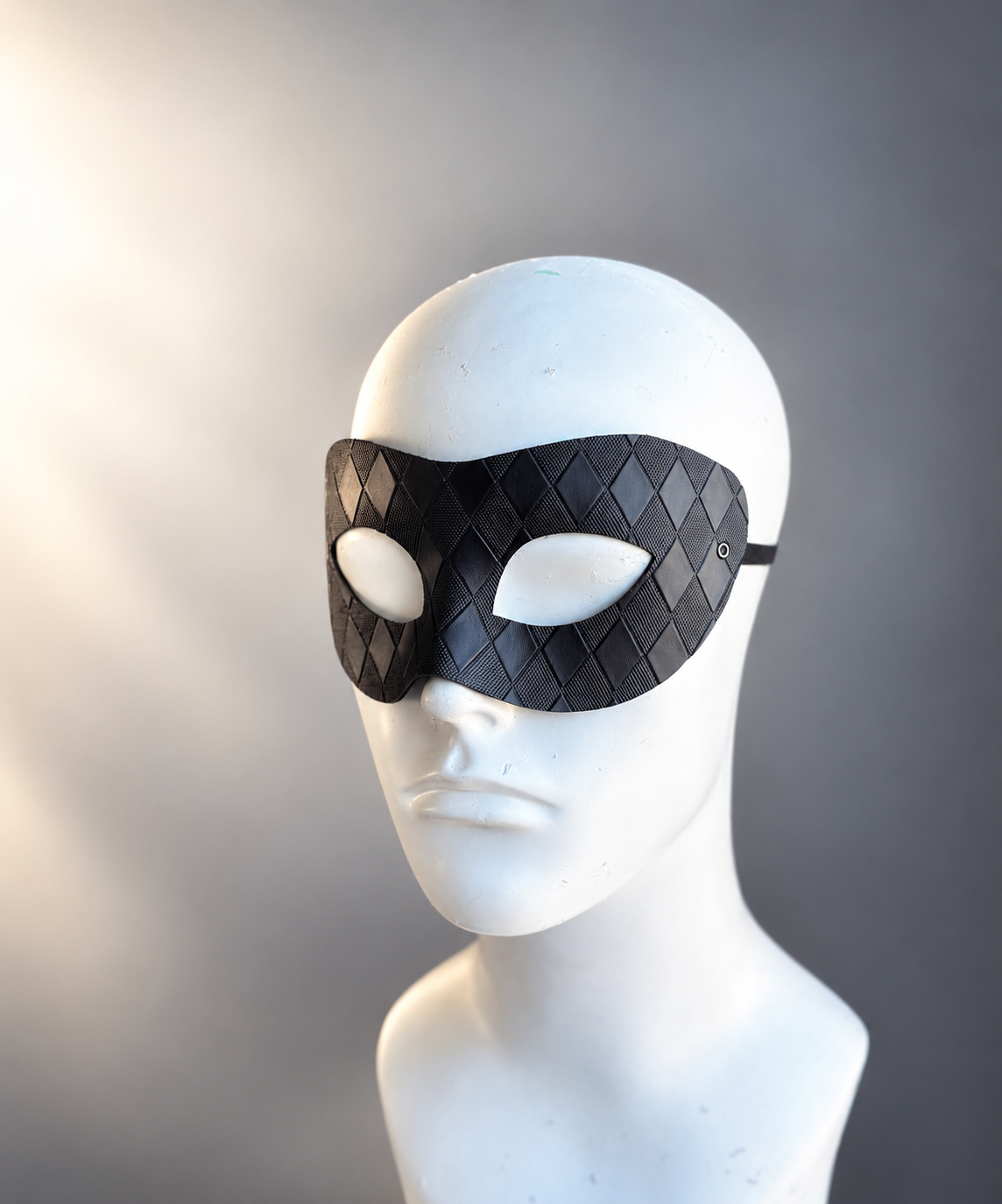 Obsidian Diamond Masquerade Mask