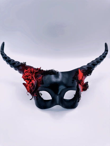 Horned Mask - Serpent Fauna