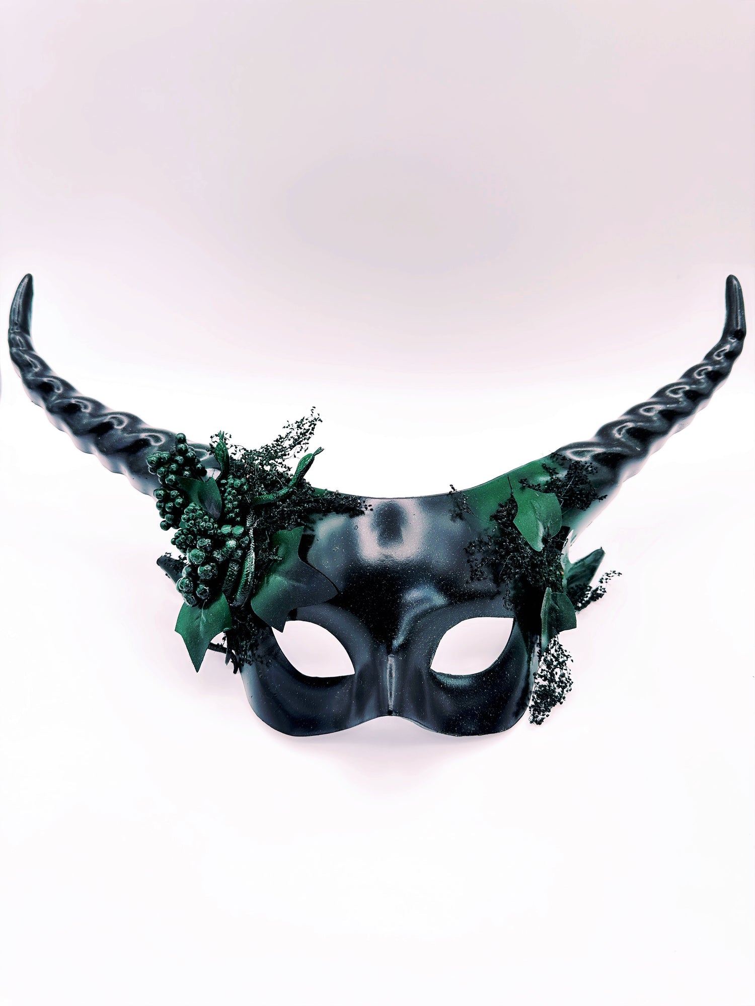 Horned Mask - Serpent Fauna