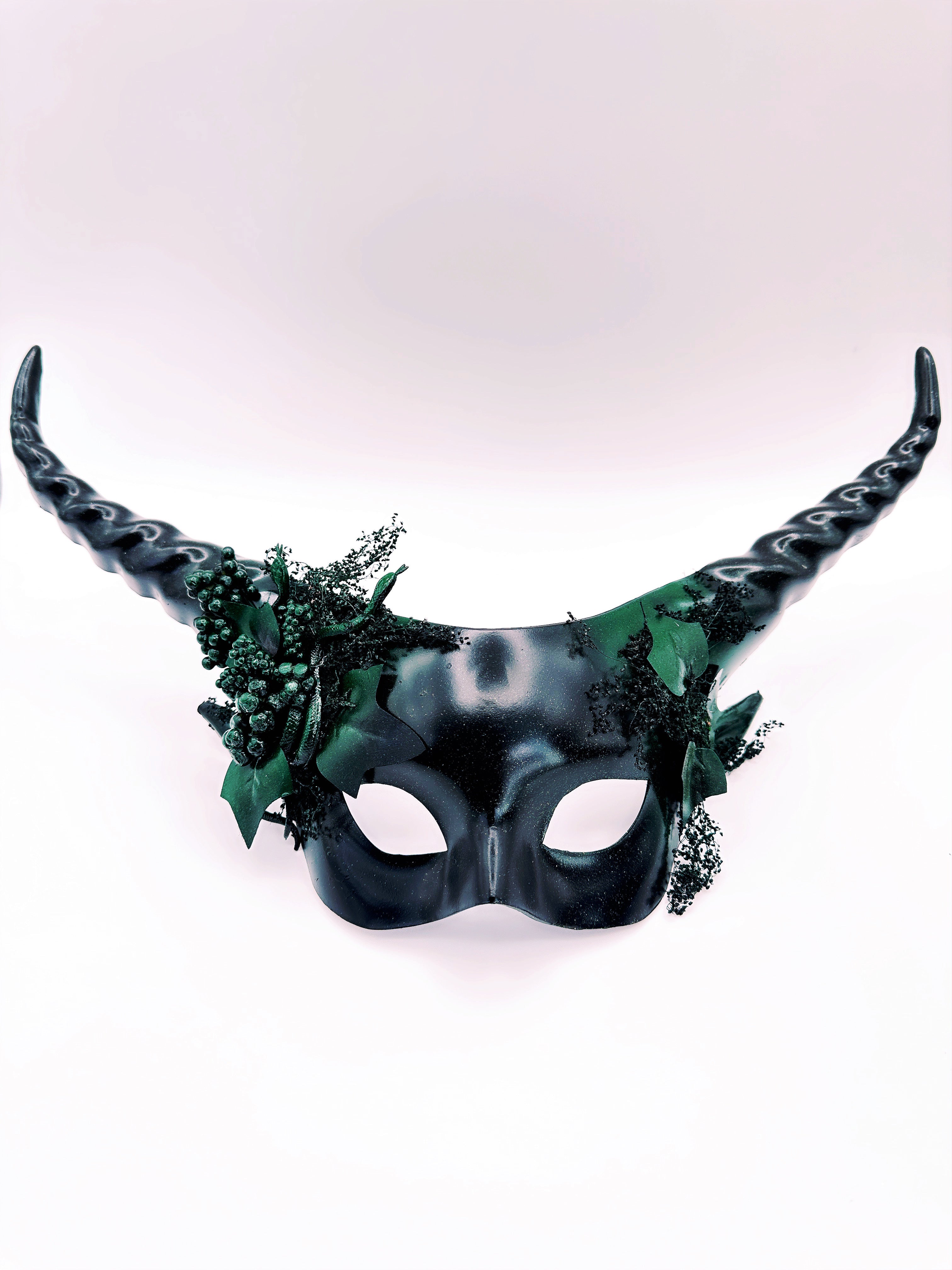 Horned Mask - Serpent Fauna