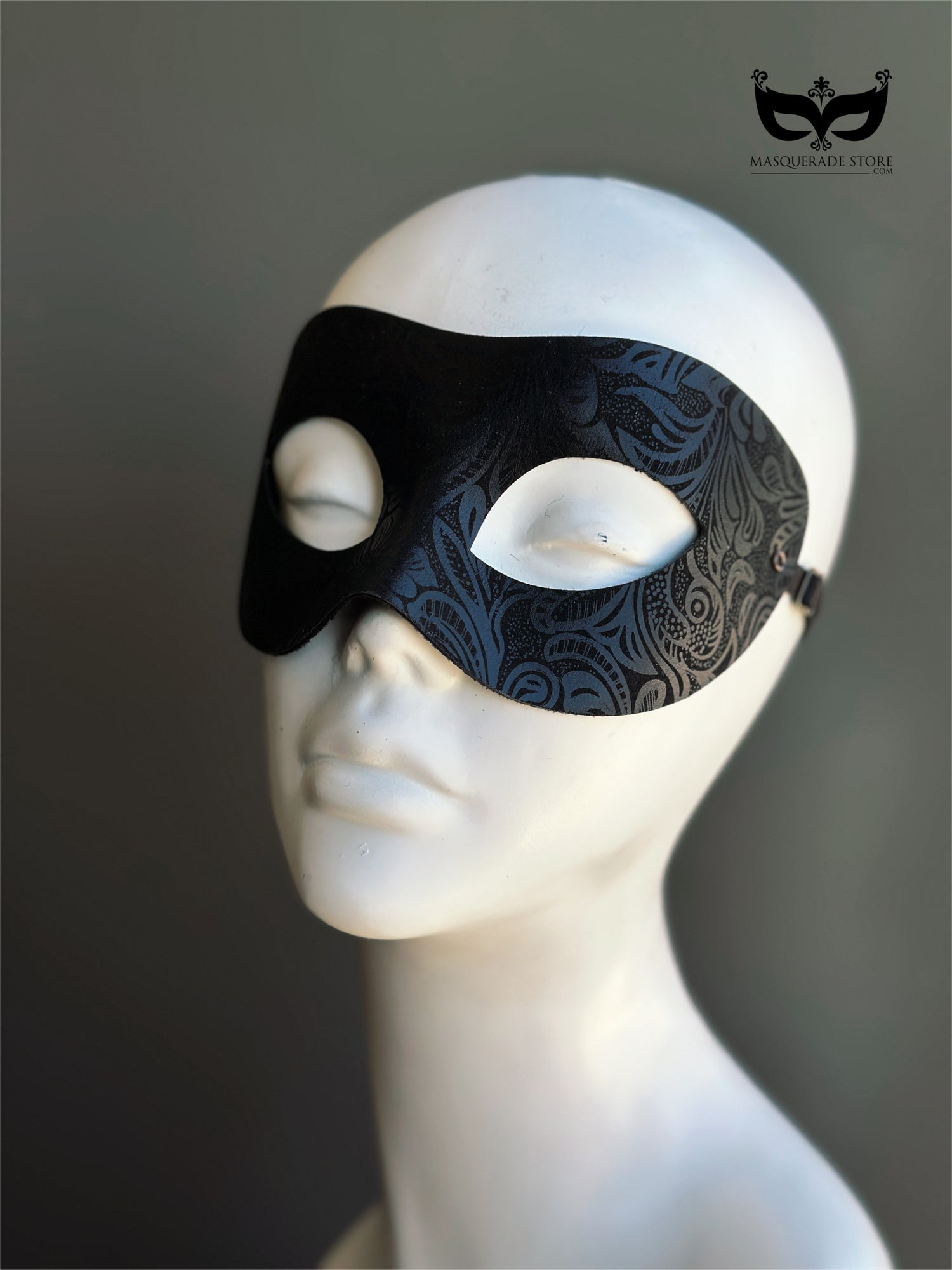 Obsidian Regent Black Mask
