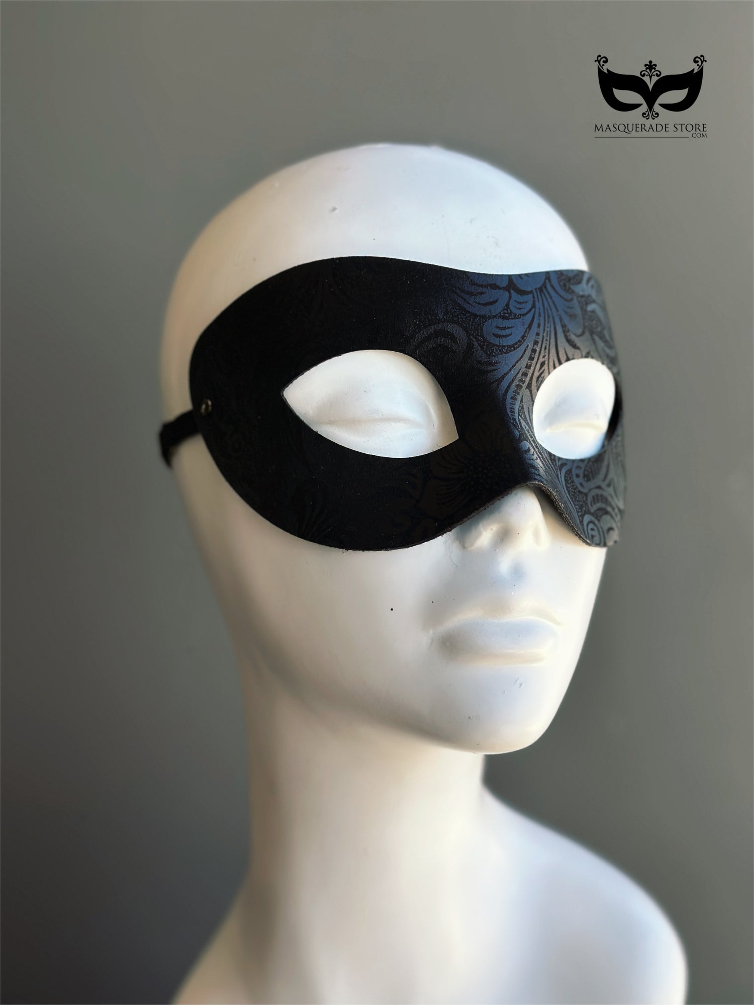 Obsidian Regent Black Mask