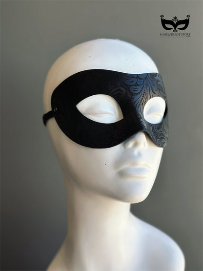 Obsidian Regent Black Mask