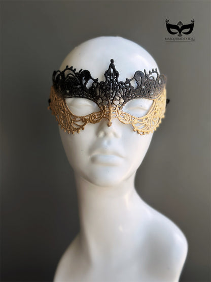 Midnight Aurelia Lace Mask