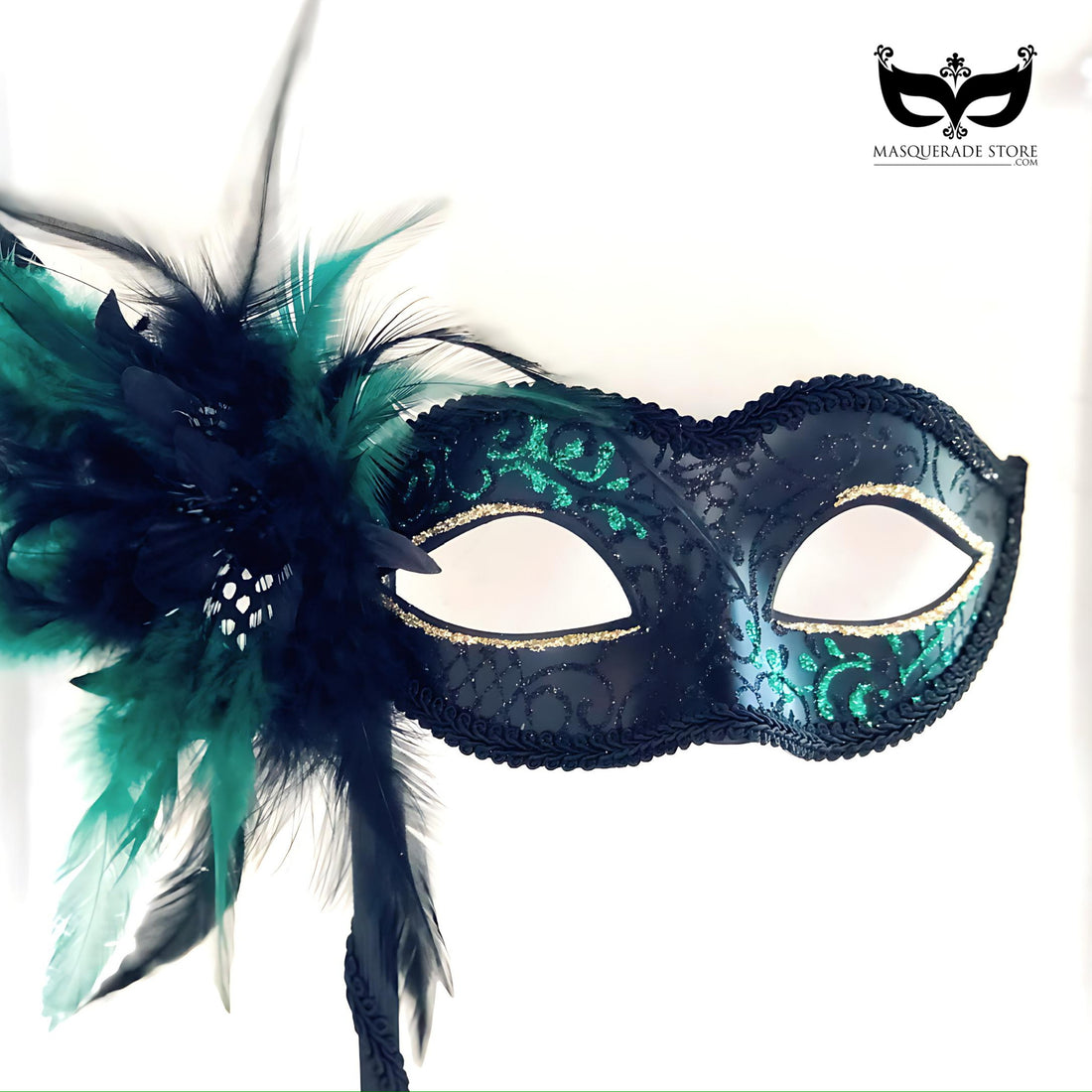 Emerald Whisper – Feather Mask