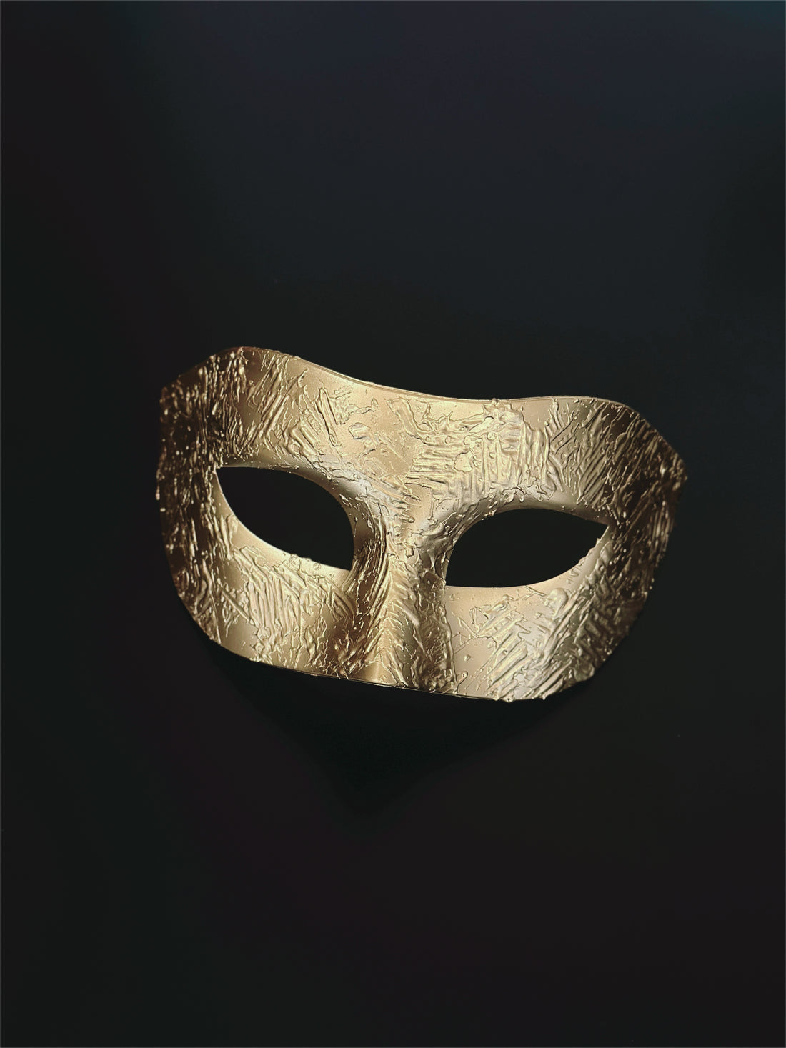 Gilded Valor – Mens Masquerade Mask