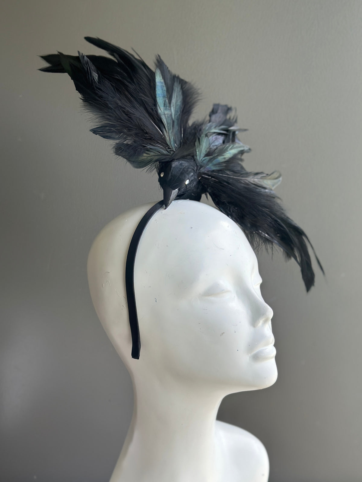 Raven Headpiece – Black Feather Crow Fascinator