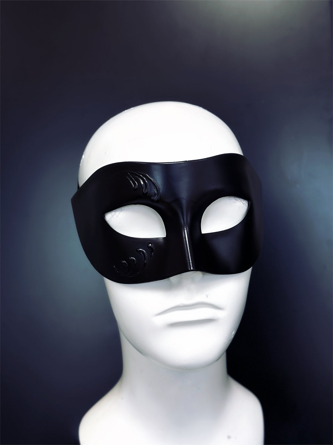 Venetian Mask - Noir Etches