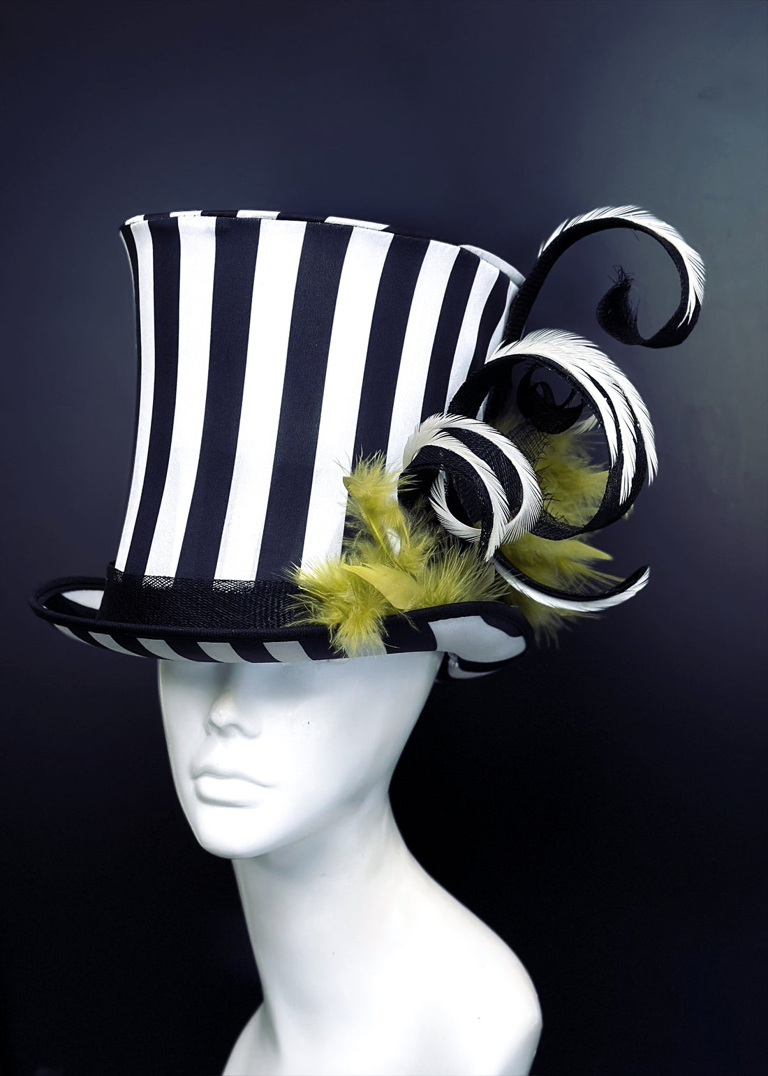 Top Hat - Curly Beetlejuice