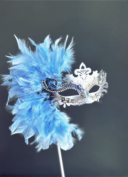 Duca Handheld Stick Feather Mask - Silver/White
