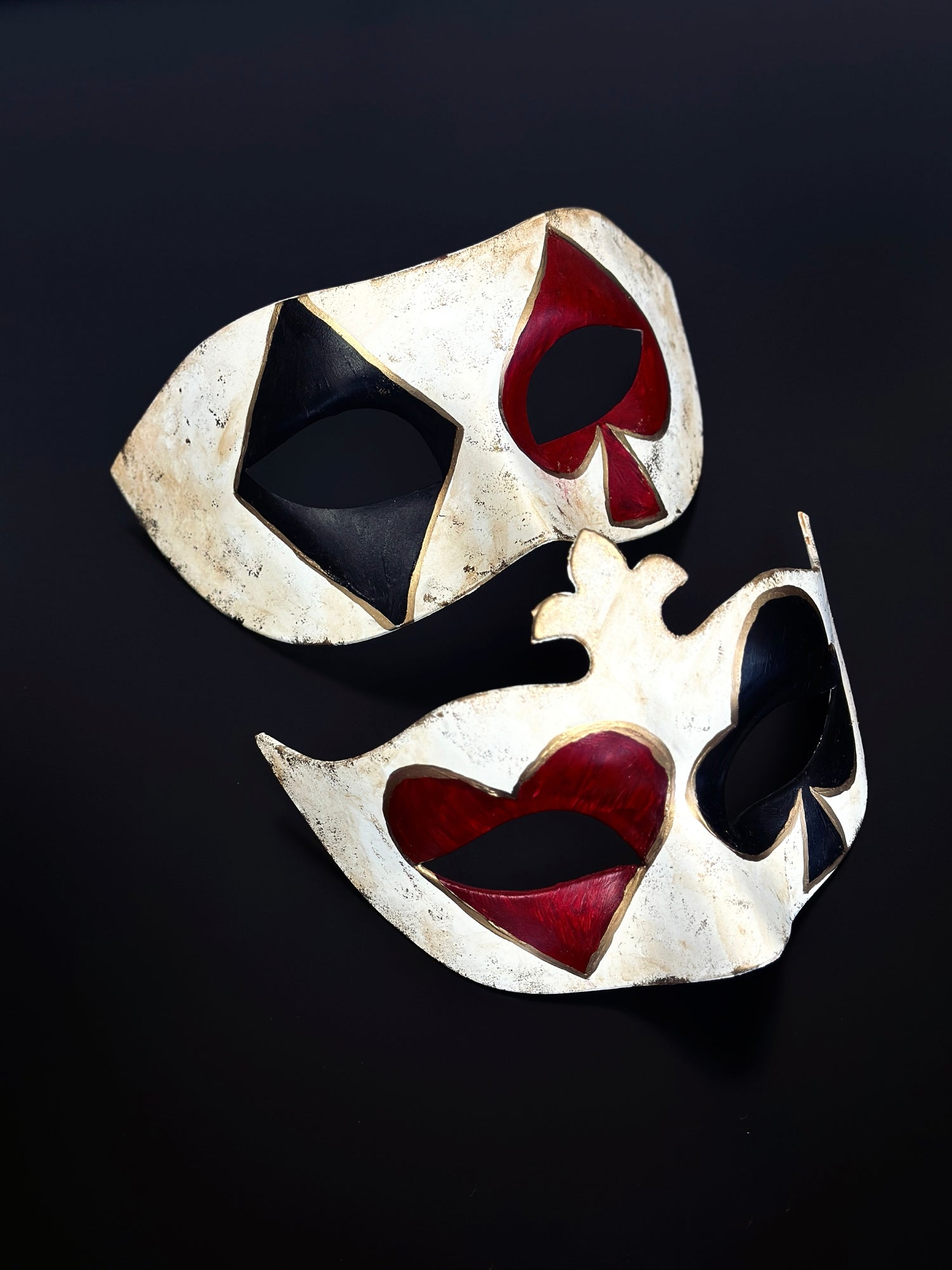 Harlequin Shuffle Masks - Red Black