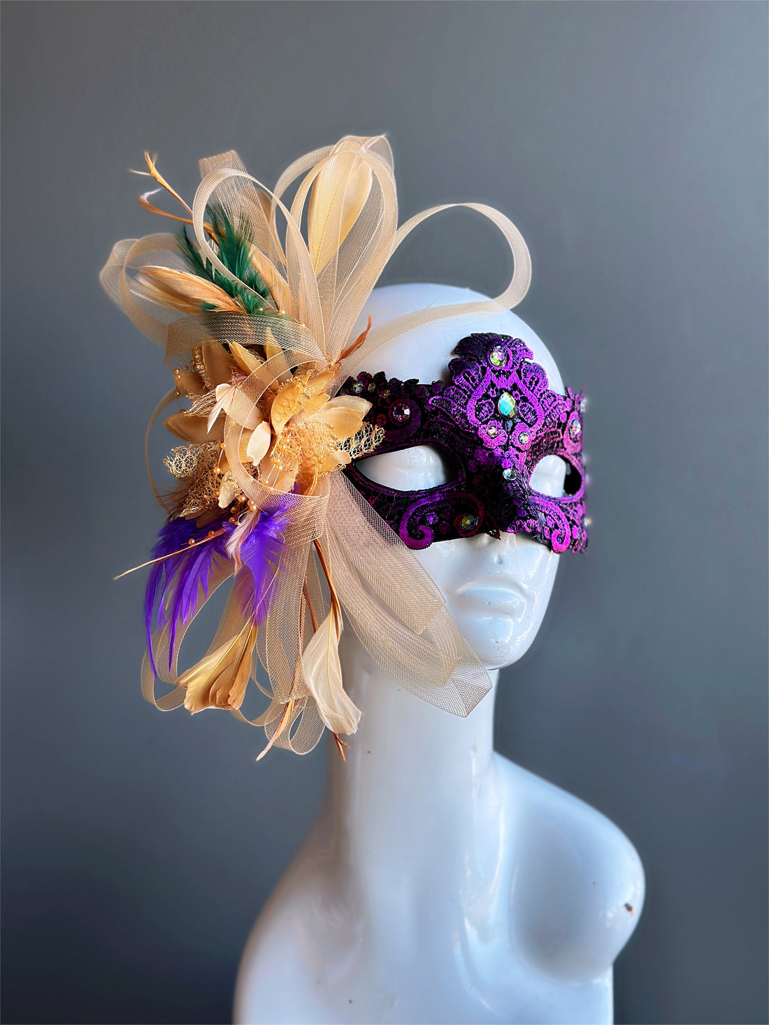 Luxury Feather Mask - Mardi Gras Purple