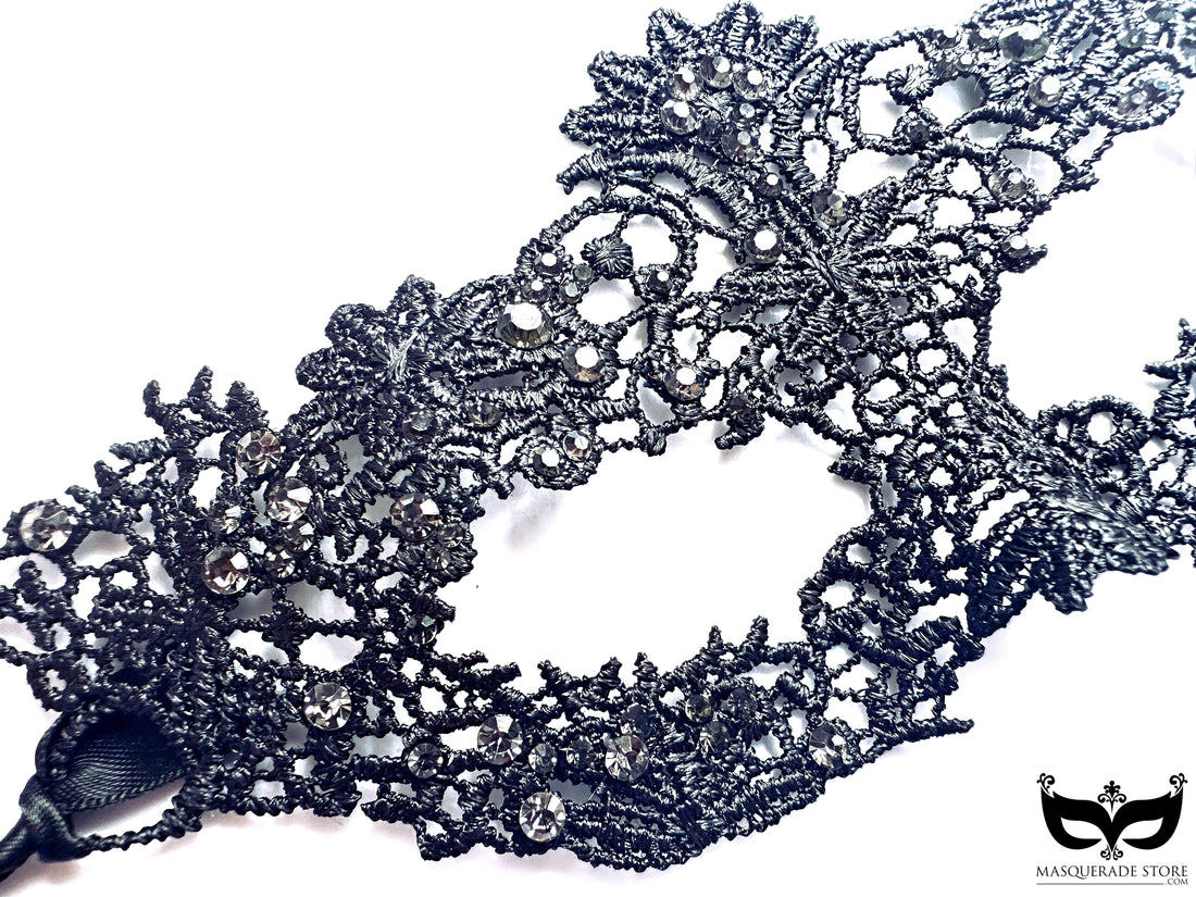 Diane Lace Mask - Black
