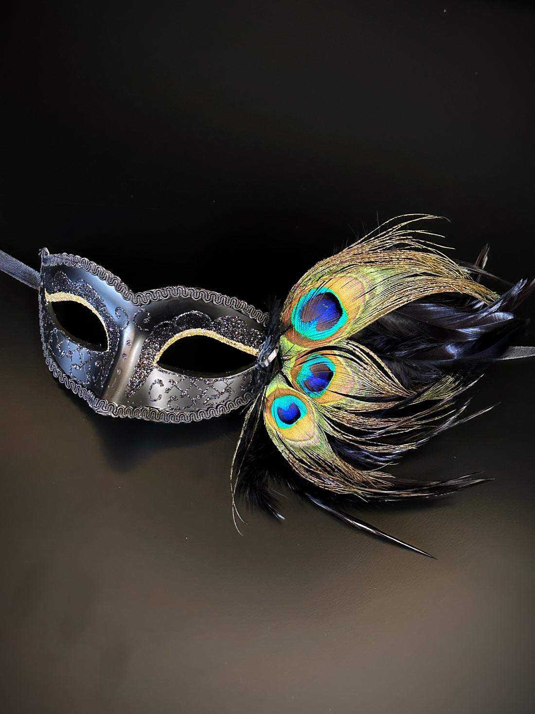 Peacock Mask - Gold/Black