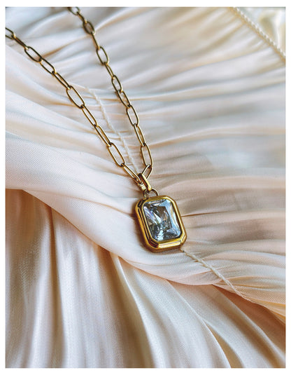 Regal Gem - Necklace (Gold)