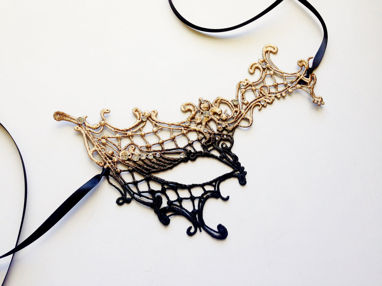 Phantom Lace Mask - Gold Ombre