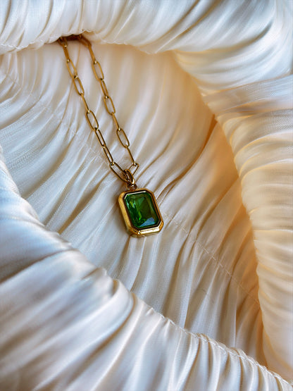 Regal Gem - Necklace (Gold/Green)