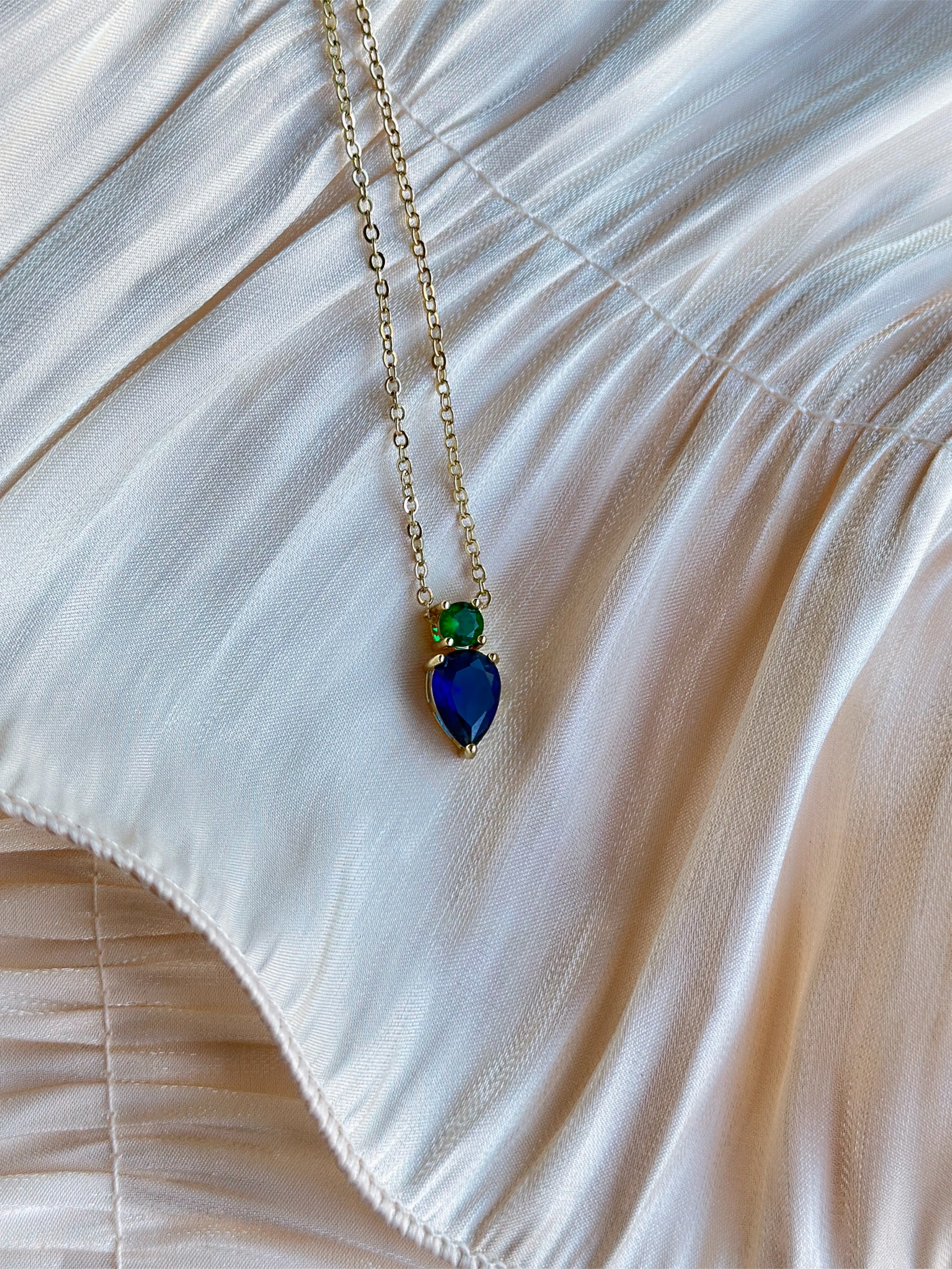 Taissa - Necklace (Gold/Blue/Green)