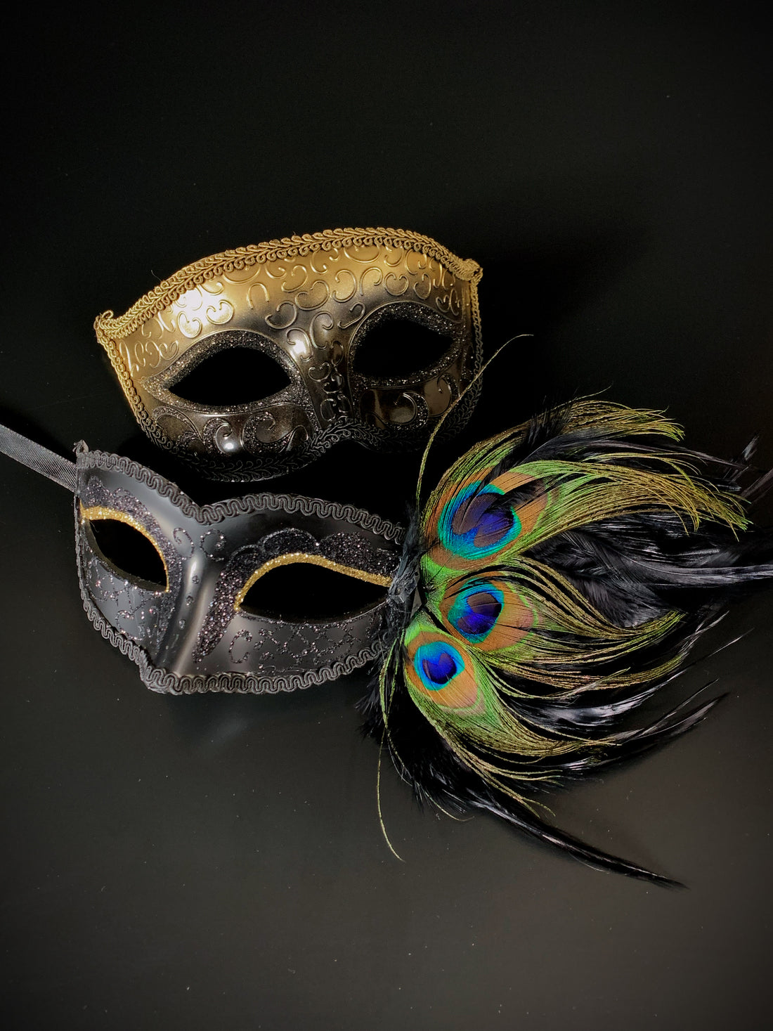 Venetian Feather Masks - Gold/Black