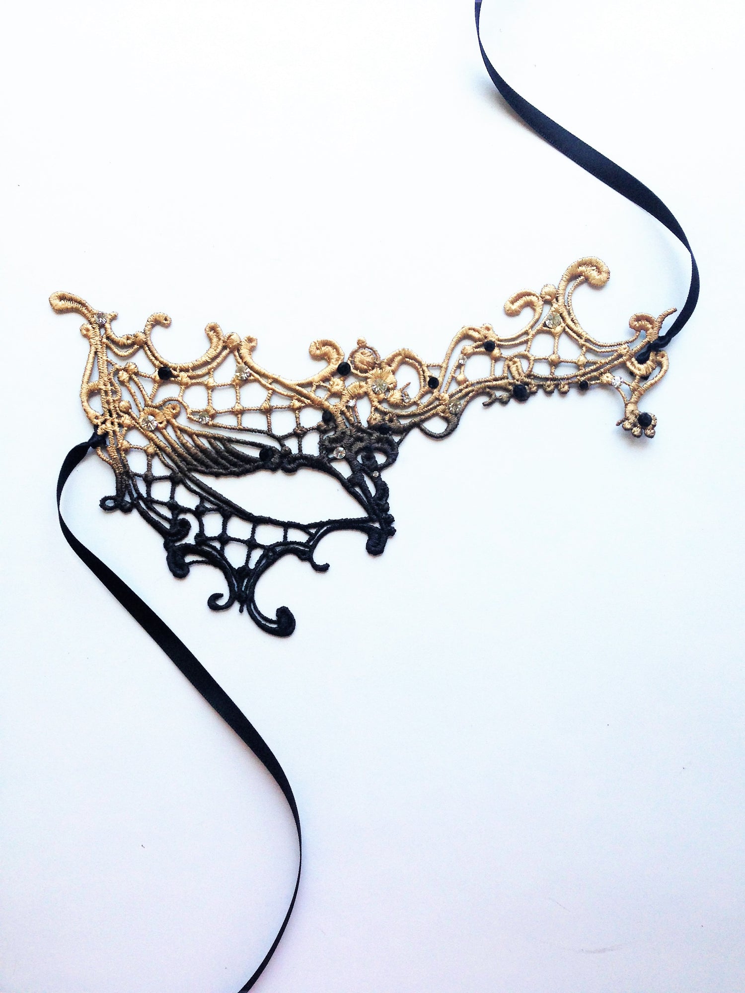 Phantom Lace Mask - Gold Ombre
