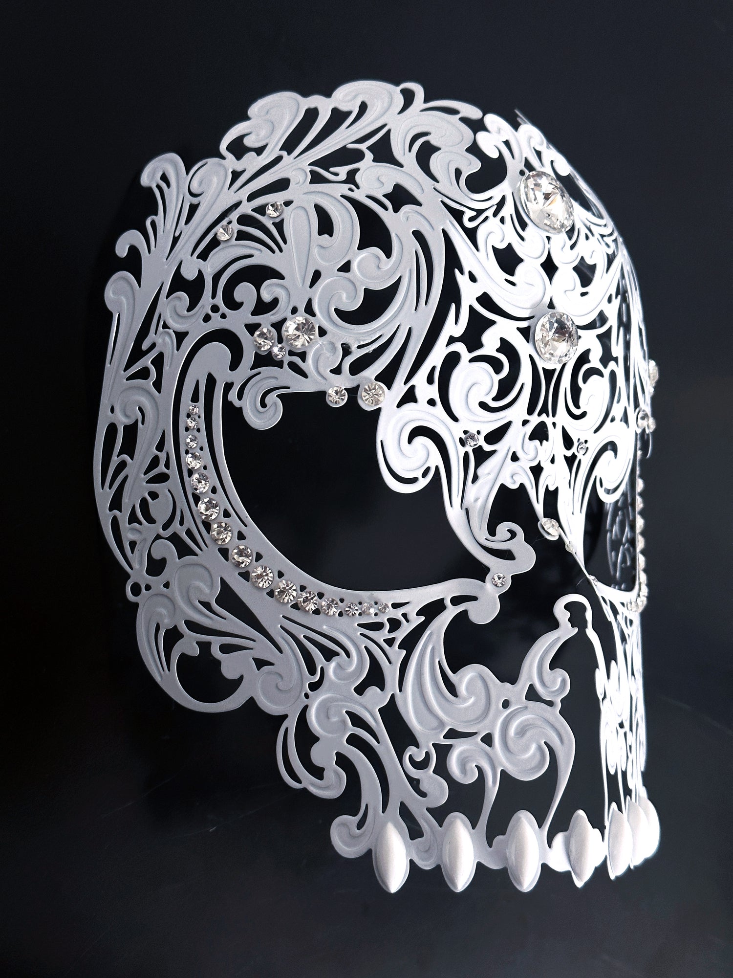Metal Skull Mask - White