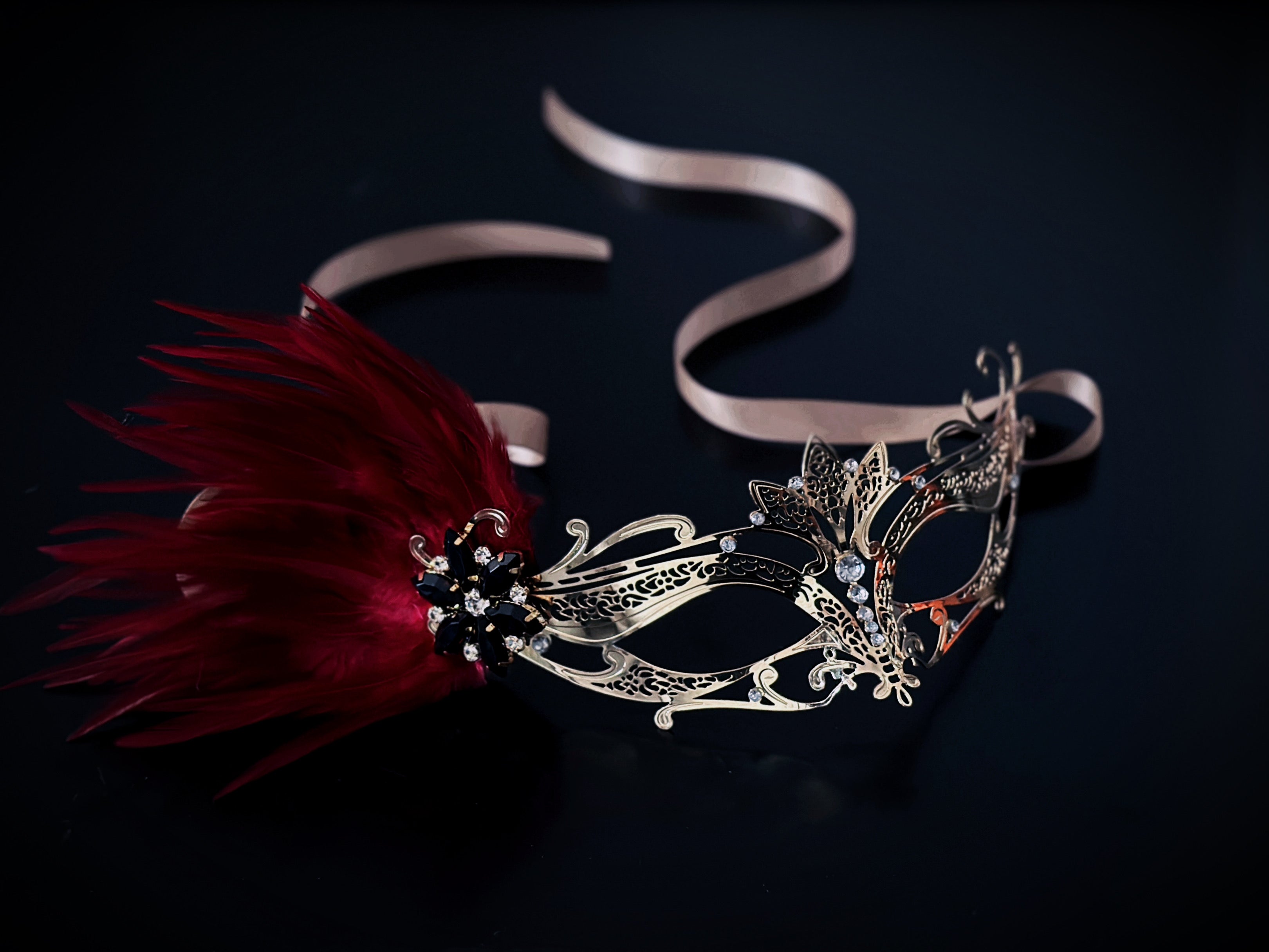 Solara Rhinestone Mask- Red Feathers