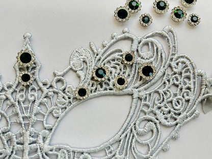 Royale Gala Mask - Silver Emerald