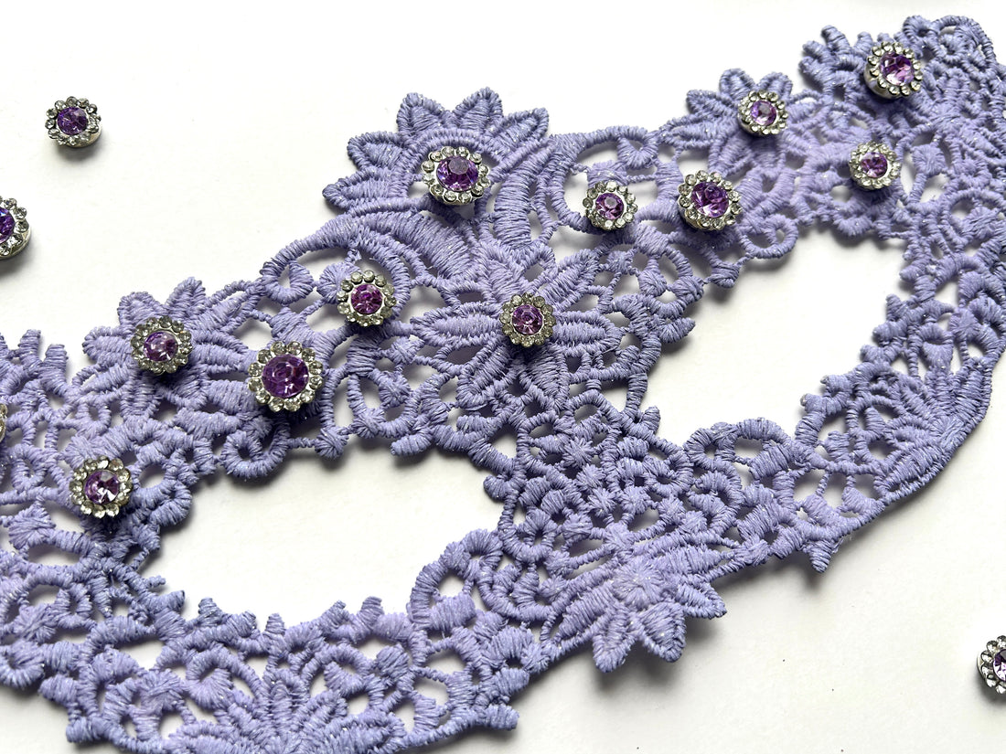 Moon Ball Mask - Lavender Lilac