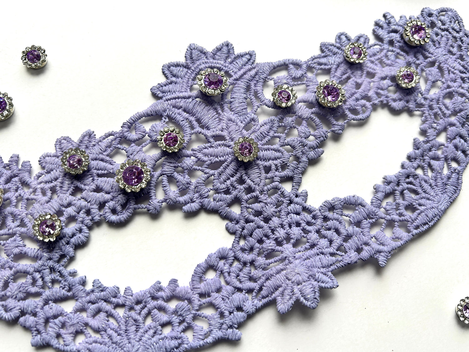 Moon Ball Mask - Lavender Lilac